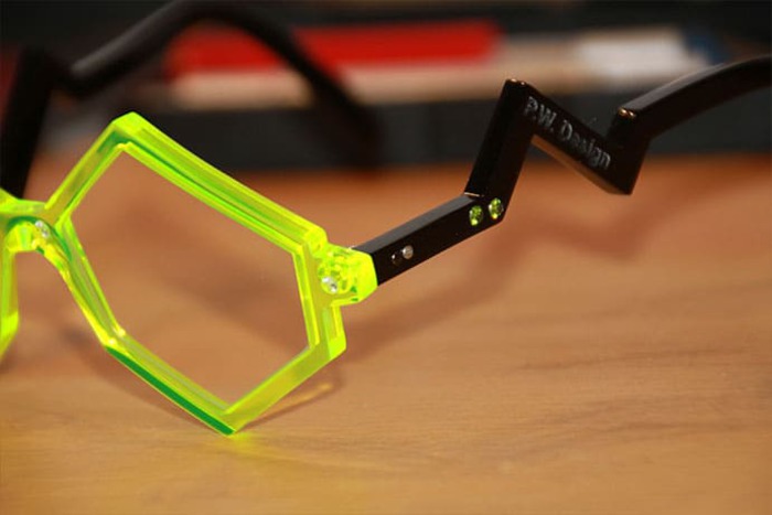 2019 - Brille PMMA Neon Grün