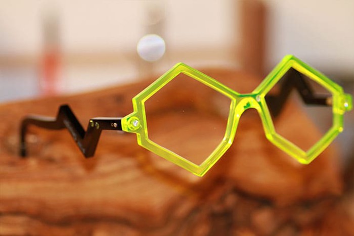 2019 - Brille PMMA Neon Grün