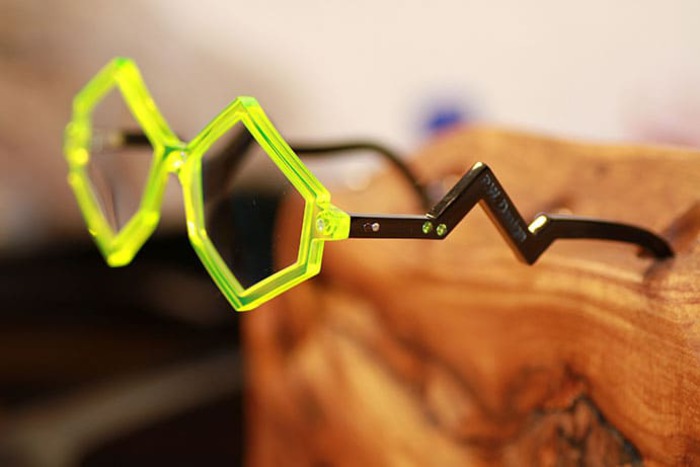 2019 - Brille PMMA Neon Grün