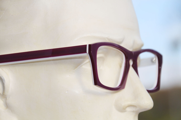 2024 - die Lila-weiße Brille